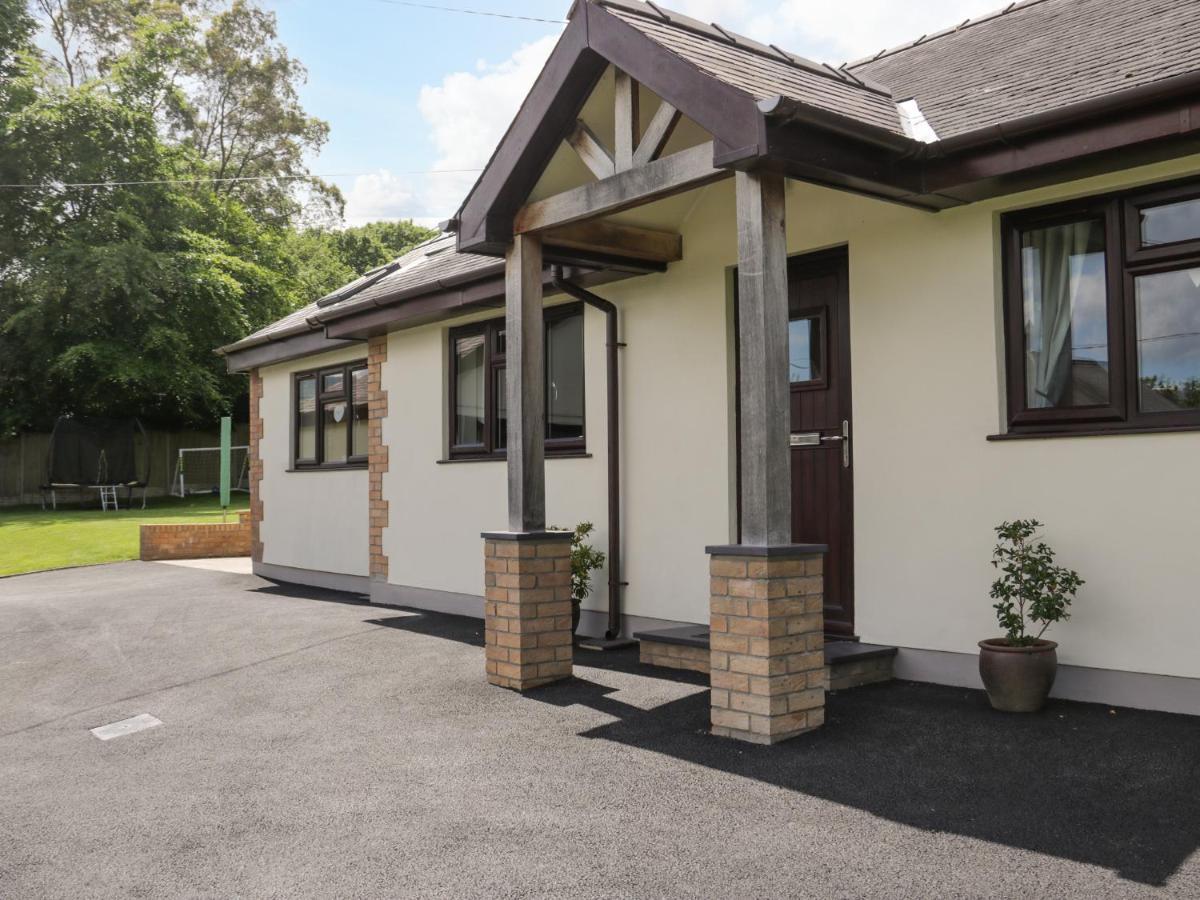 The Rise Villa Bangor  Exterior photo